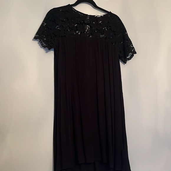 H&M Lace Top Dress - Picture 2 of 5